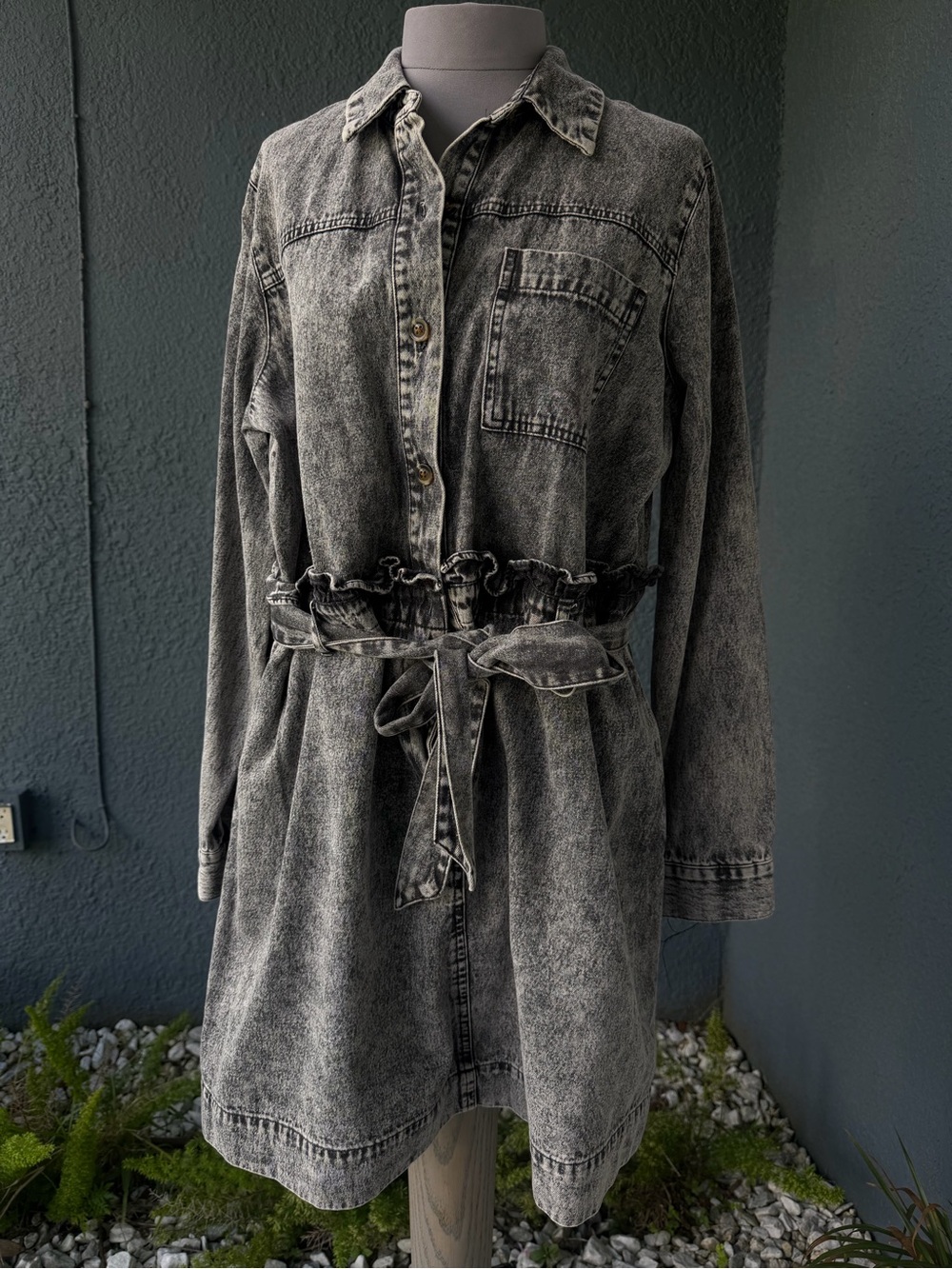 Who What Wear Black Acid-Wash Denim Tie-Waist Jacket